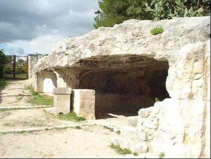 entrata catacombe IV- V sec. d.C